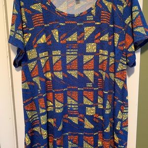 Lularoe Irma tee